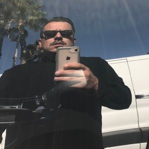 Meet your Posher, Che